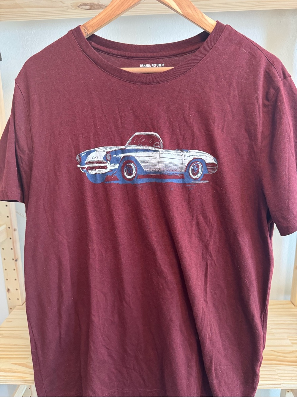 Banana Republic Men's Burgundy Tee with Blue and White Car Graphic